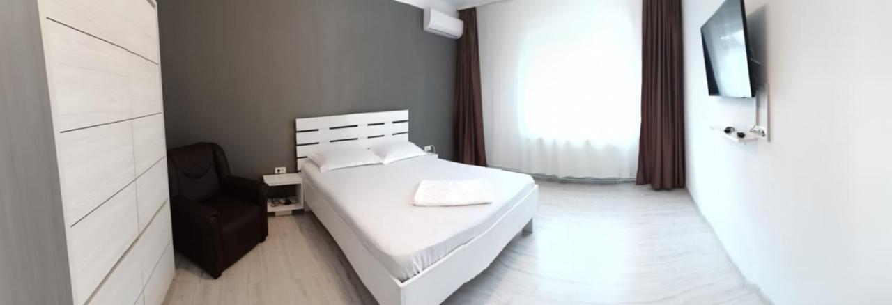 Carla'S Place Ap 2 Oradea Zewnętrze zdjęcie